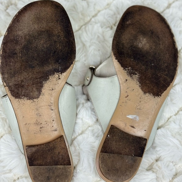 Gucci White and Brown Designer Sandals with Monogram Size 7 1/2 - Picture 12 of 13
